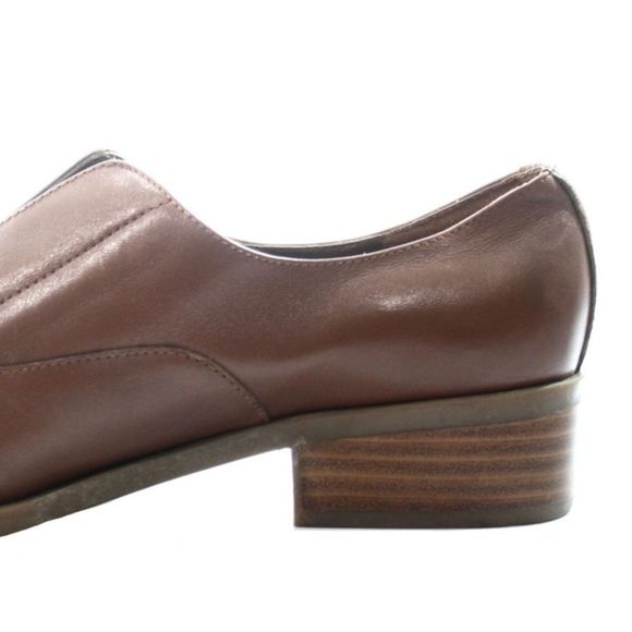 GUESS SLIP ON LEATHER FLATS SIZE 6 - Picture 5 of 5